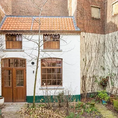 Carriage House In Quiet Ecological Garden
